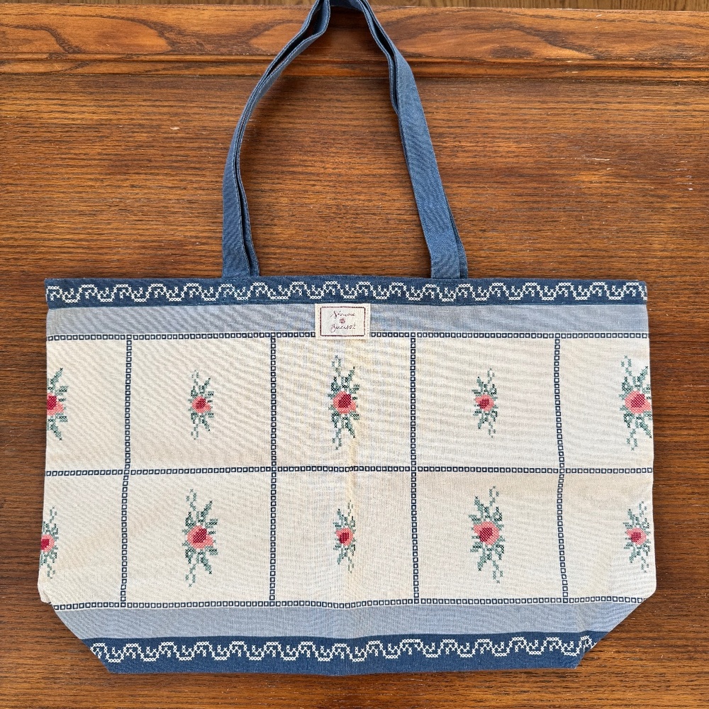 new Sézane x Baziszt cottagecore floral embroidery print tote limited edition